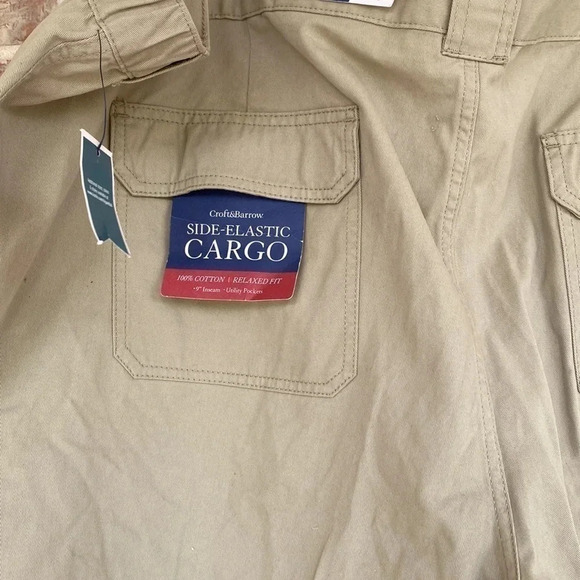 Croft & Borrow Khaki Elasticized Sides Plus Size Cargo Shorts - Picture 9 of 11